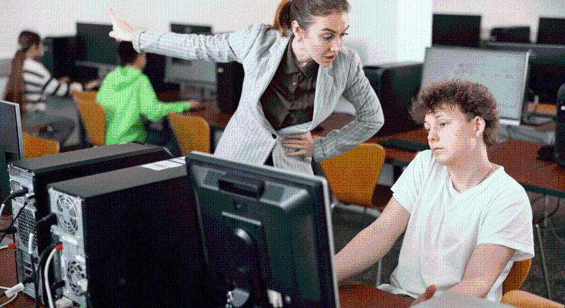 Majdnem minden tizedik pedagógussal előfordult már, hogy kiküldött diákot az óráról