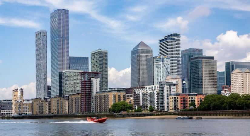 Ötszörösébe kerülnek a repjegyek Londonból Ázsiába a februárihoz képest