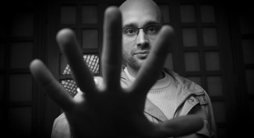 Lázár Gergely: Ha egy párkapcsolat megreccsen, van egy késztetés, hogy megmentsék, de barátok még sosem jöttek terápiára