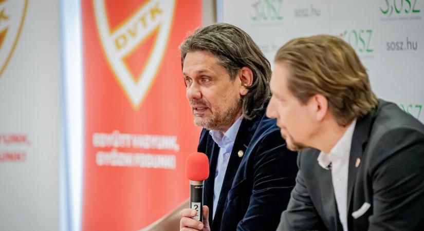 A DVTK Stadionban hivatalossá tették – több mint 32 millió forintot kaptak ezek a borsodi sportegyesületek – fotókkal
