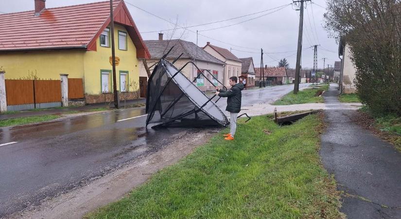 Nagy területen volt viharos, helyenként erősen viharos a szél