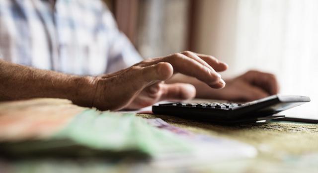 Pénz vonhatnak le a számládról: ne lepődj meg, ha nem stimmel az egyenleged