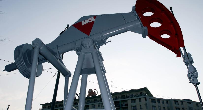 Az arany felé menekülnek a befektetők, meredeken drágul az olaj