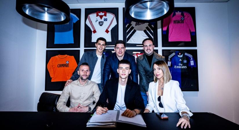 Az utánpótlás-válogatott játékos 2-szeres bajnok édesapja elárulta, miért nem akarták elfogadni a BL-csapat ajánlatát