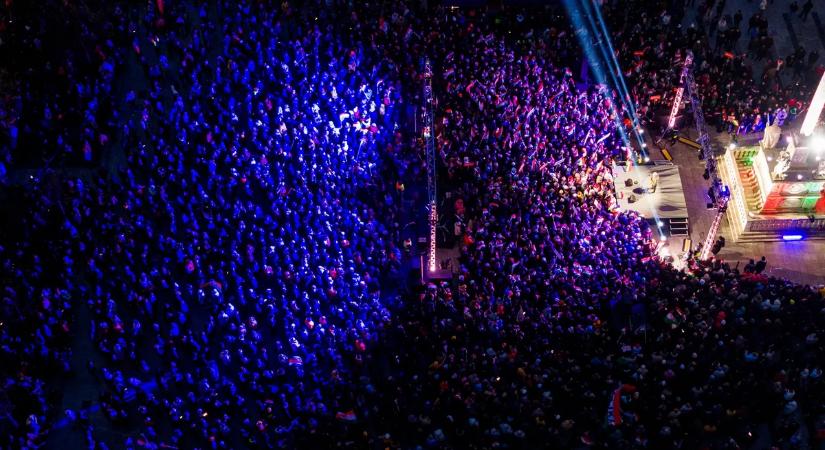 Birtokunkba jutott az első drónfelvétel: brutális az a látvány, Orbán Viktort várta Győrben