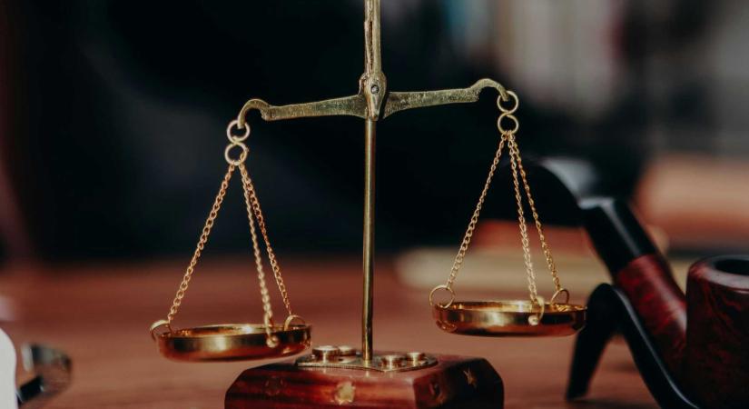 Hadat üzent a legfelsőbb bíróság a kormánynak: perelni készülnek a bértartozások miatt