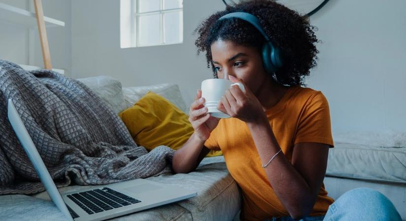 Az ASUS segít, hogy ne parázz, ha véletlenül leöntöd kólával a laptopod