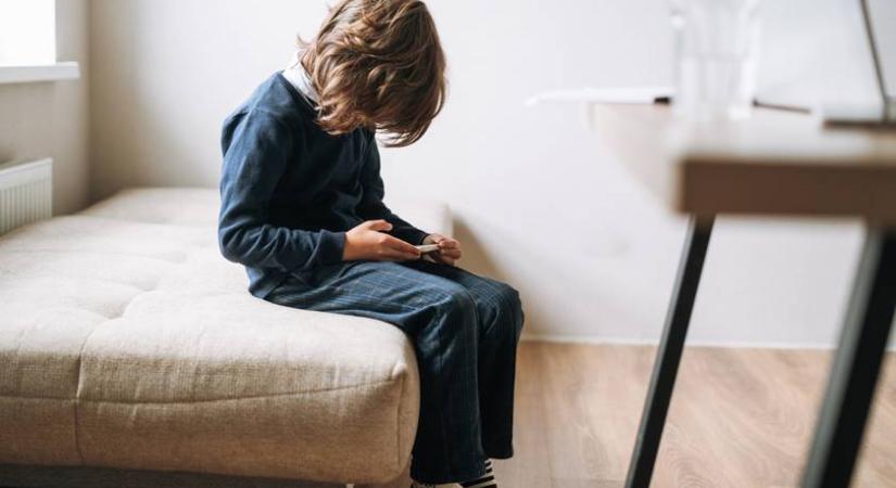 Olyan, mintha hagynák, hogy jogosítvány nélkül vezessen a gyerek – Sok szülő megteszi