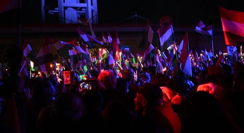 Ezt követelte a tömeg Orbán Viktor törökszentmiklósi országjárásán