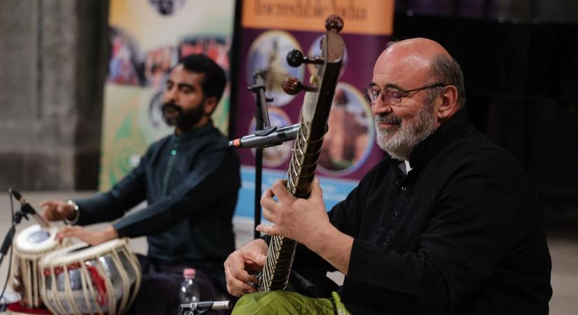 Indiai Összművészeti Napok Egerben: kultúrák találkozása az egyetemen