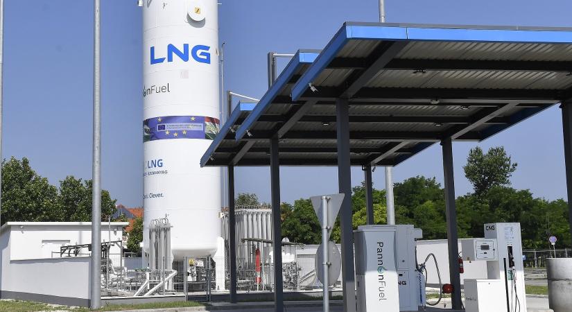 Ismét Oroszország lesz a nevető harmadik: India is beadja a derekát