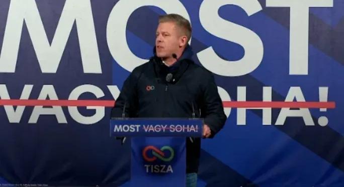 Magyar Péter reagált a győri balhéra, arra kért mindenkit, hogy kerüljék a Fidesz rendezvényeit