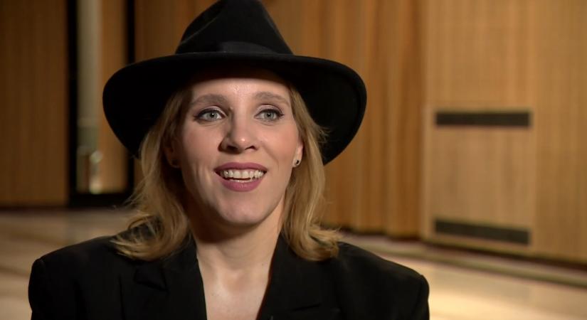 Tóth Gabi és Vera súyos terhet hordoznak gyerekkorukból, ez sok mindent megmagyaráz