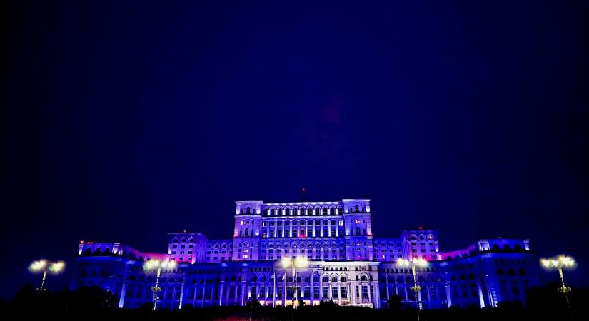Egy órára lekapcsolják a fényeket a parlamentben – Világszerte 8000 város borul sötétbe