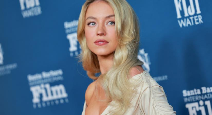 Sydney Sweeney pajkosabb, mint valaha: szexi fehérneműben mutatta meg hibátlan alakját