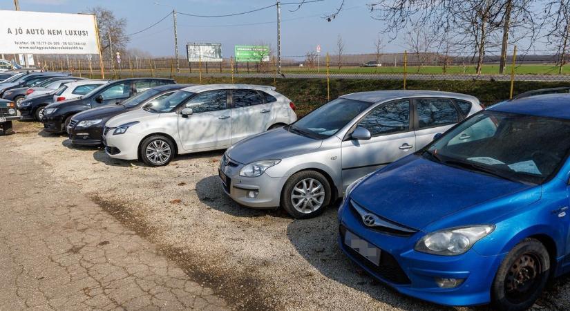 Autót vennél? Ezen a döntésen akár milliók is múlhatnak