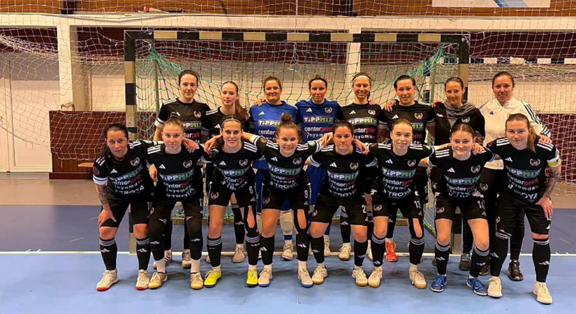 Győzelemmel hangoltak az elődöntőre a DEAC női futsalosai