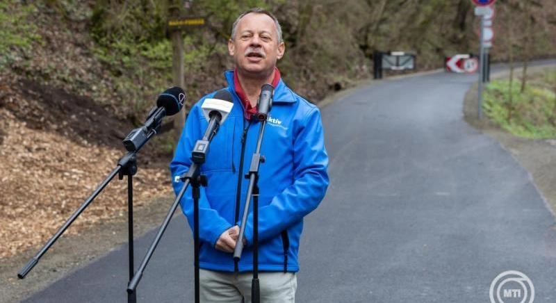 Elkészült a Pilis egyik legfontosabb erdei kerékpárútjának felújítása