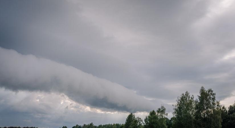 Hétvégi időjárás: borongós szombat, szeles vasárnap