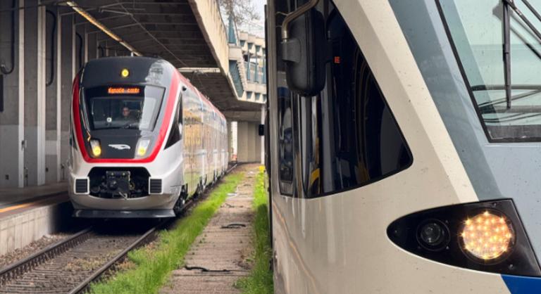 Rekordtempóval tesztelte a MÁV az új vonalat – 176-tal száguldott a szerelvény az Alföldön