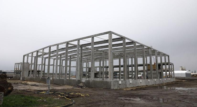 Óriási üzem épül Győr és Töltéstava között a 81-es főút mellett: mi már tudjuk, mi lesz itt - fotók