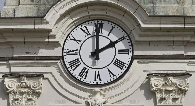 Hét éve ide-oda táncoltatják az uniós országok polgárait