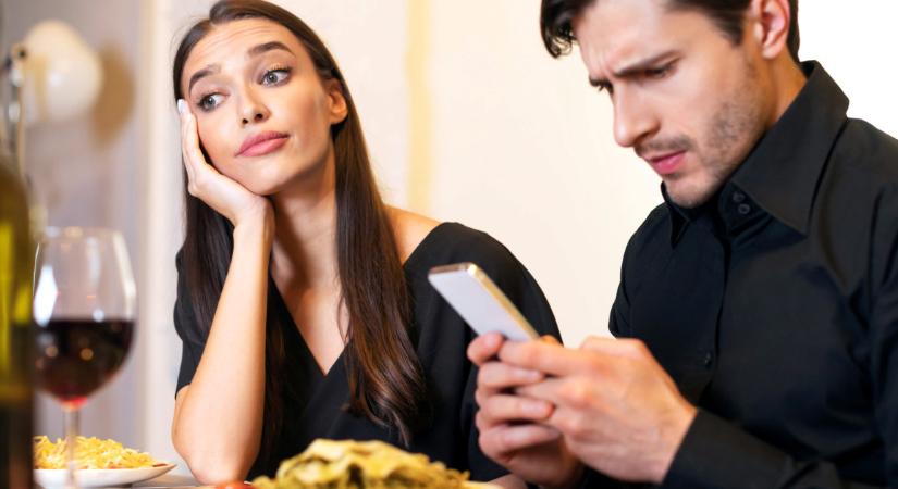 Ismerkedsz? Ezek a randiszokások a legnagyobb red flagek 2026-ban