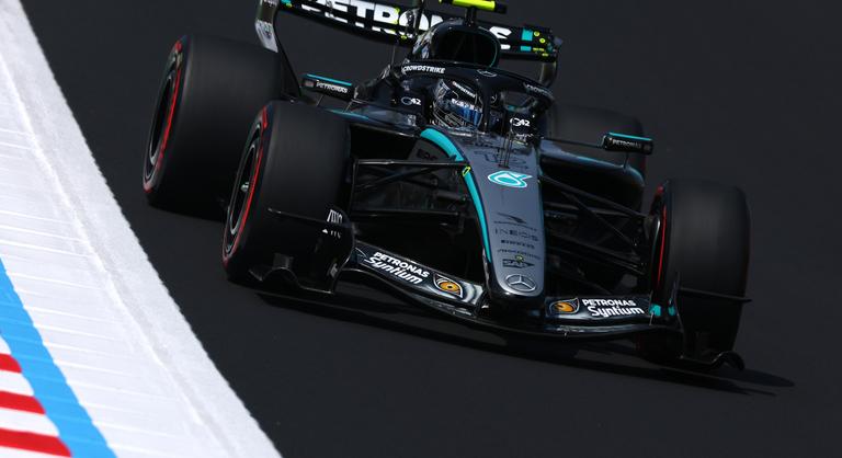 Kimi Antonelli kezdte az élen a szombati napot, a Ferrari beérte a McLarent az időmérőre