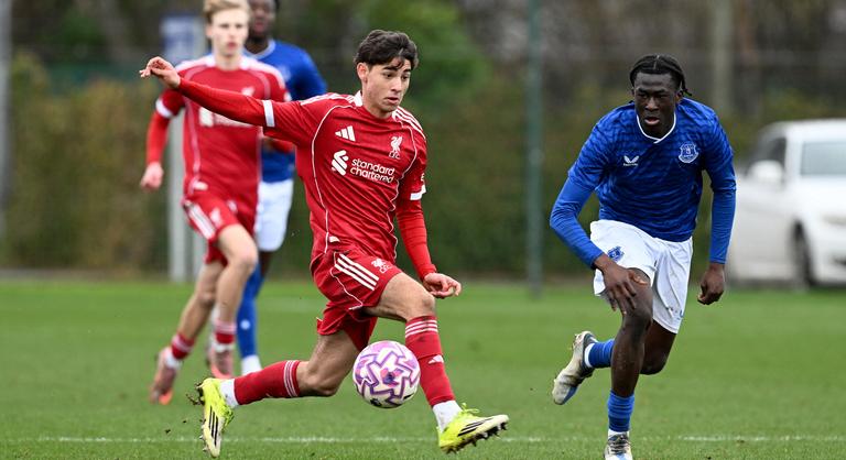 Célegyenesben a tárgyalások: újabb magyar futballista kapott vonzó ajánlatot Liverpoolból