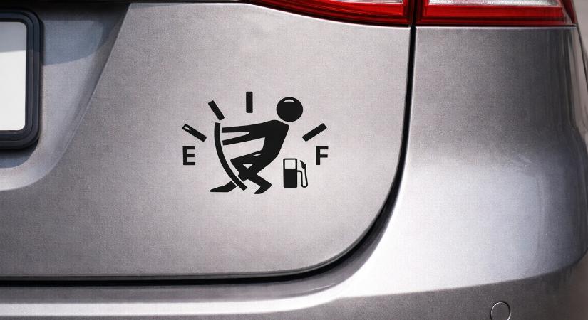 Tudja, mit jelent ez a matrica az autókon? Nem az, amire gondol