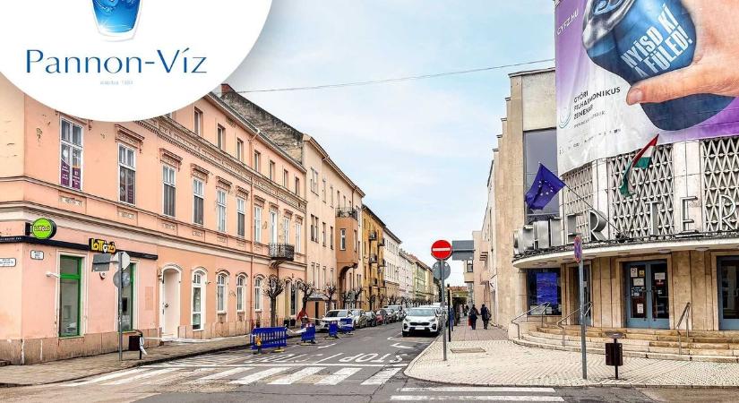 Szünetel majd az ivóvízellátás ebben a forgalmas győri utcában - forgalomkorlátozás is várható