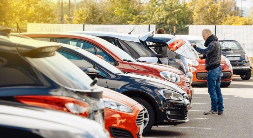 Elfelejtheted a papírokat: így működik az autóeladás mobilon