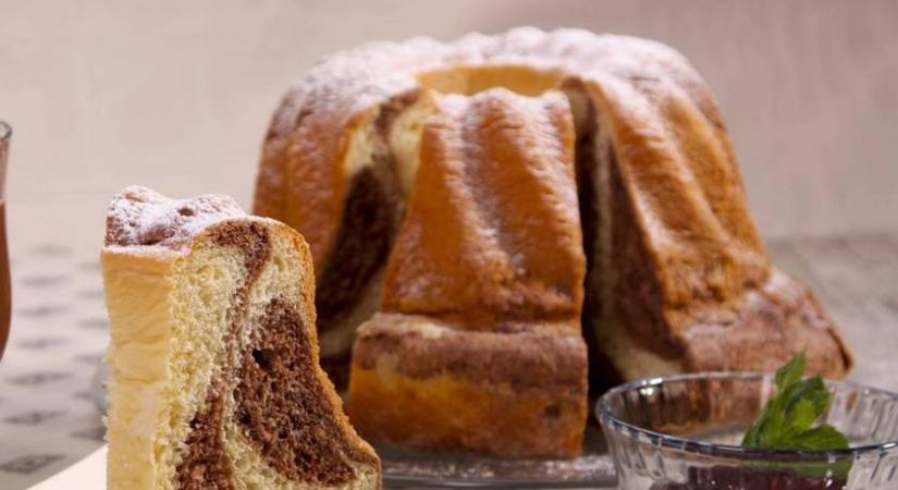 Hagyományos, foszlós márványos kuglóf: a nagyi kedvence