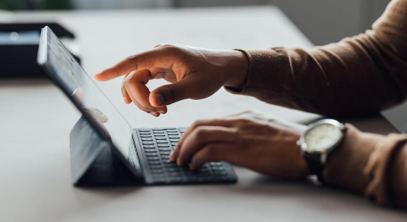 Itt az új DIMOP Plusz KKV-pályázat: akár 12 millió forintot is kaphatnak a cégek digitális infrastruktúra fejlesztésre