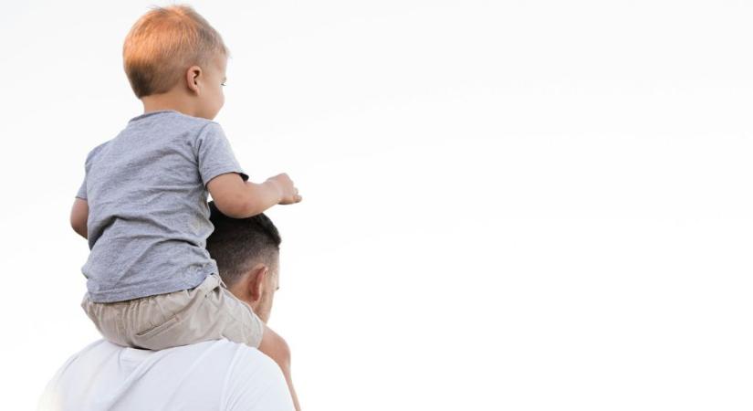 A családterapeuta szerint ezekről a témákról soha ne beszélj a gyerekeid jelenlétében