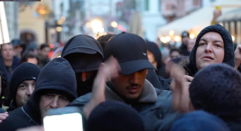 Válogatott birkózó és kempo-harcos is védte Orbánt az ellentüntetőktől