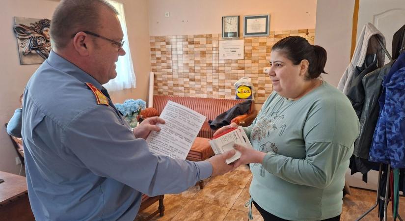 Új eszközöket kapott a szolnoki egyesület, emberek százait menthetik meg naponta