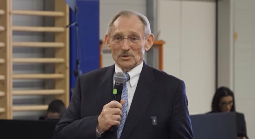 A Belügyminisztérium Szabó Bencéről: Az „ünnepelt hősök” utólag mindig rádöbbennek, hogy az árulókat azok is gyűlölik, akiknek szolgálnak.