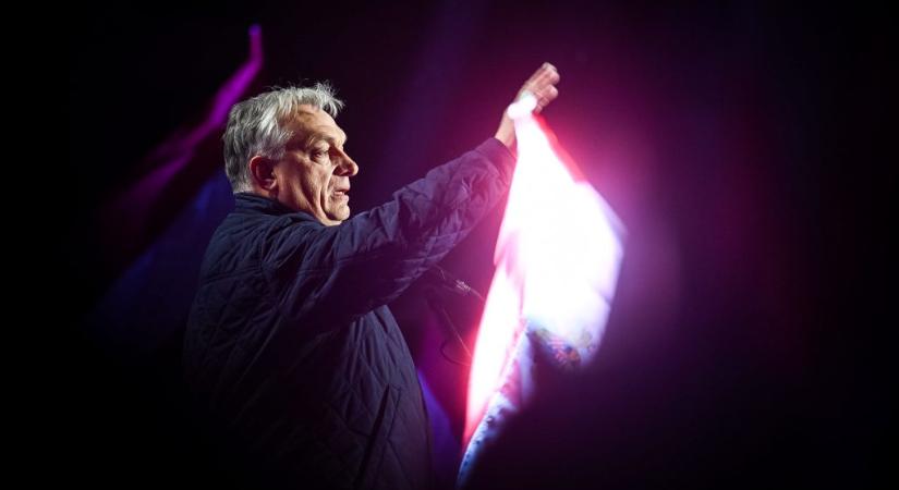 Élőben tanácskozna vasárnap este a híveivel Orbán a Facebookon