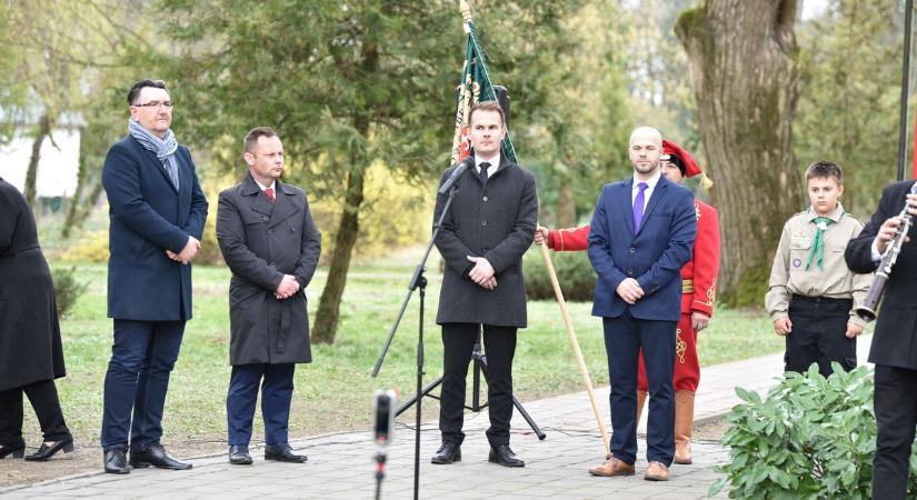 Vaján is a Vezérlő Fejedelemre emlékeztek (fotókkal)