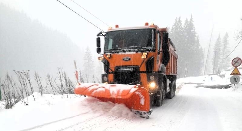 Télies idő a hegyekben: Hargita megyében is dolgoztak a hókotrók (VIDEÓ)