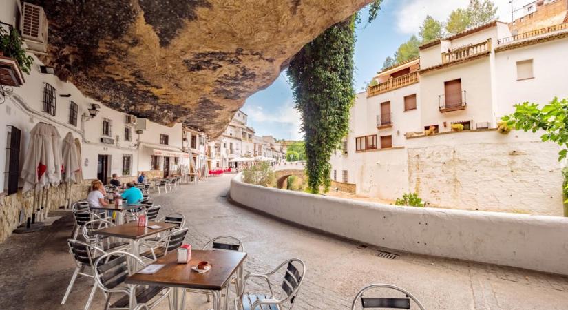 Élet a sziklák árnyékában, avagy a világ egyik legfurcsább városa