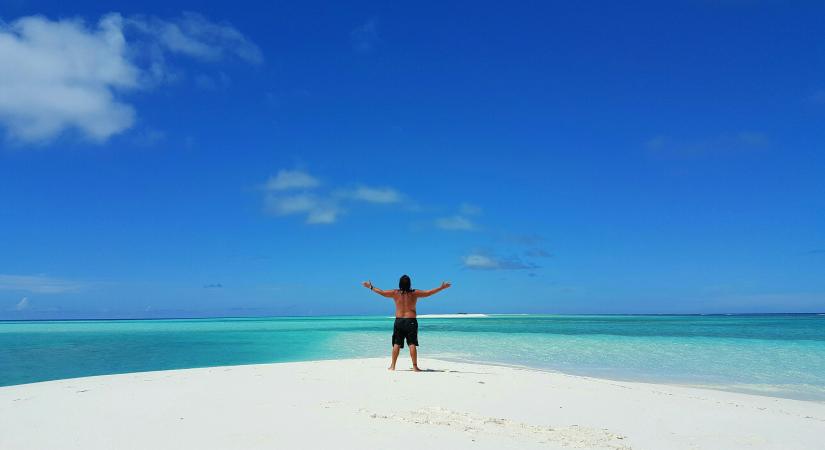 Lakatlan szigetre száműzhetnek egy milliárdost, akinek telik a fényűző luxusra