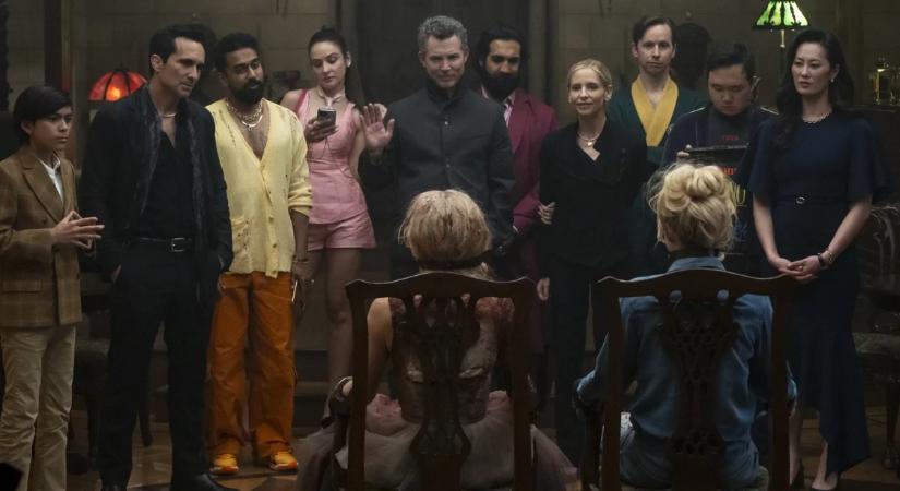 Aki bújt 2: Jövünk!