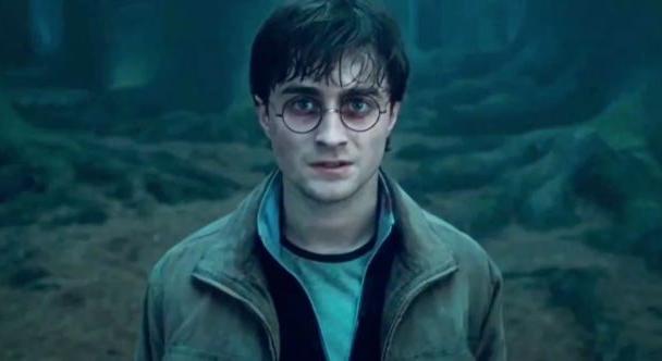 Andrew Garfield a Harry Potter nézése mellett állt ki – annak ellenére, hogy sokan támadják most J.K. Rowlingot