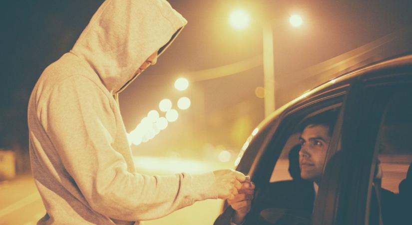 Drogbirodalmat épített a három testvér: így csaptak le a szolnoki rendőrök a dílerfivérekre – videóval