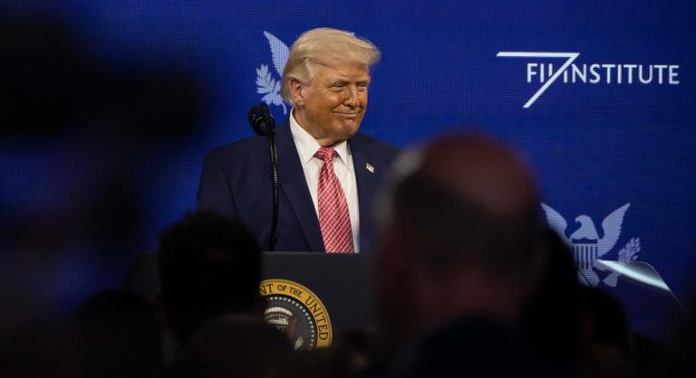 Donald Trump: Kuba a következő, de tegyetek úgy, mintha nem mondtam volna