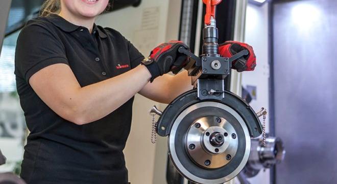 GIMEX: HAINBUCH centroteX S4 – Tokmánygyorscsere rendszer kis szerszámgépekhez