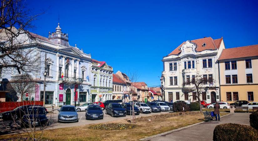 „Nem rózsaszín a valóság” – Lakossági fórum Kézdivásárhely mindennapi gondjairól