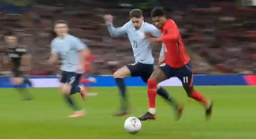 Rashford és Valverde nagy csörtéjét nézi a futballvilág – videó